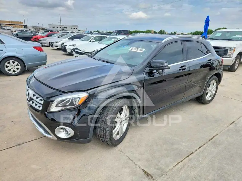 2020 Mercedes Benz GLA-Class photo
