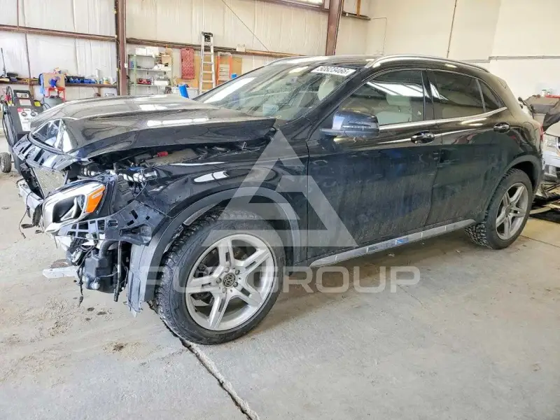 2020 Mercedes Benz GLA-Class фото