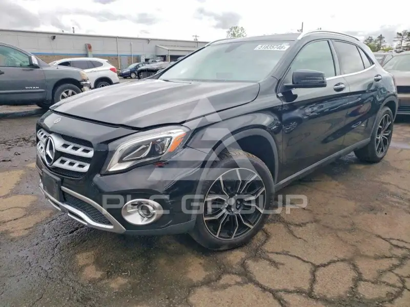 2020 Mercedes Benz GLA-Class фото