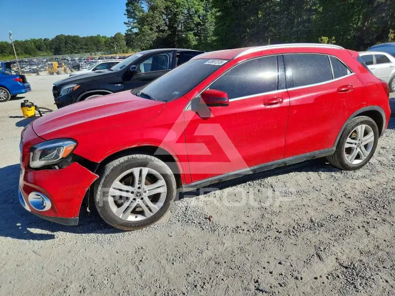 2020 Mercedes Benz GLA-Class фото