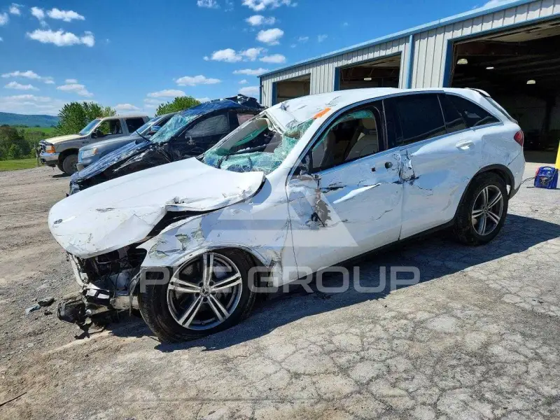 2020 Mercedes Benz GLC-Class photo