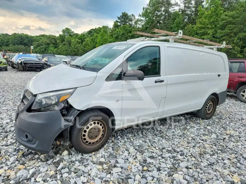 2020 Mercedes Benz METRIS photo