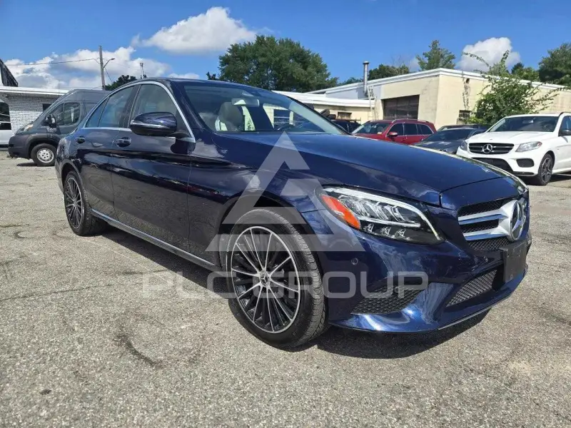 2020 Mercedes Benz C-Class photo