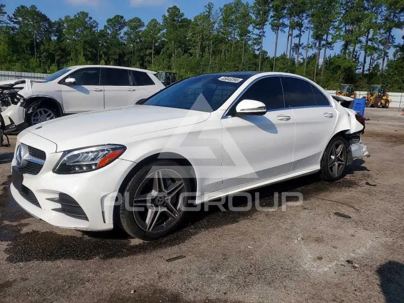 2020 Mercedes Benz C-Class фото