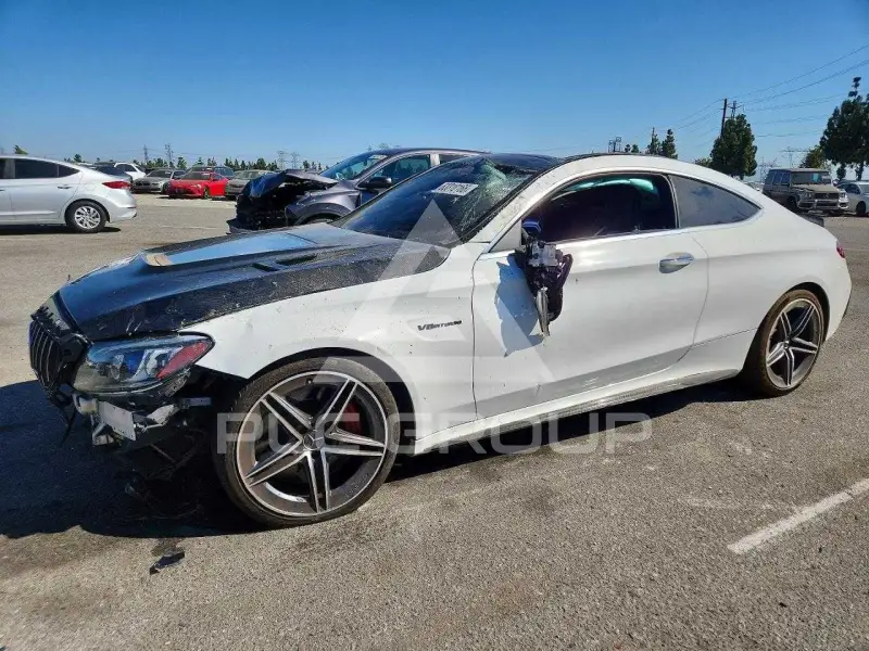 2020 Mercedes Benz C-Class фото