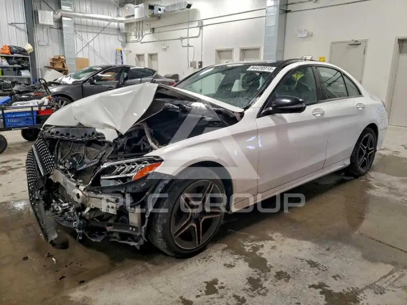 2020 Mercedes Benz C-Class фото