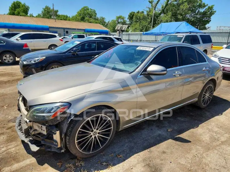 2020 Mercedes Benz C-Class фото