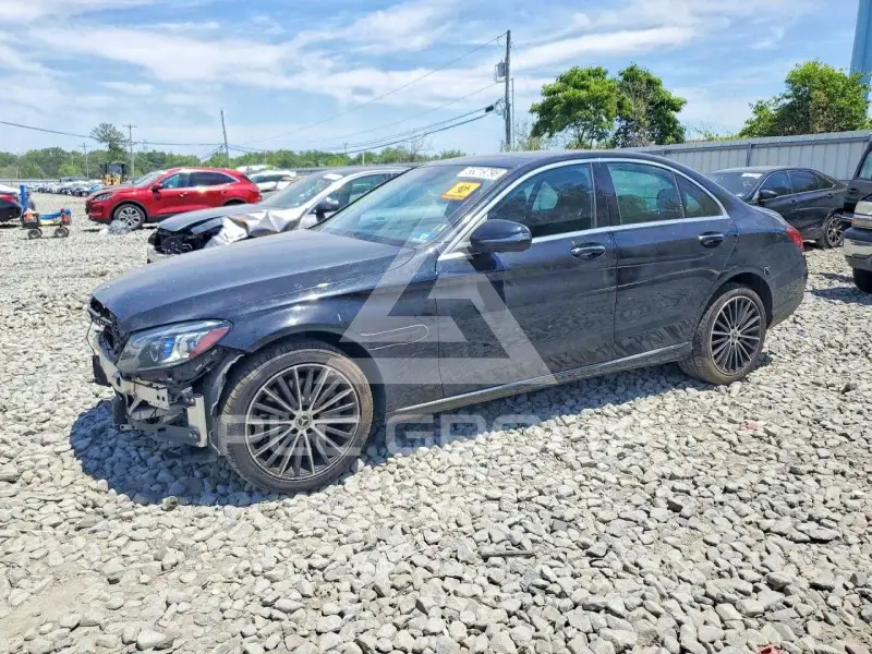 2020 Mercedes Benz C-Class photo