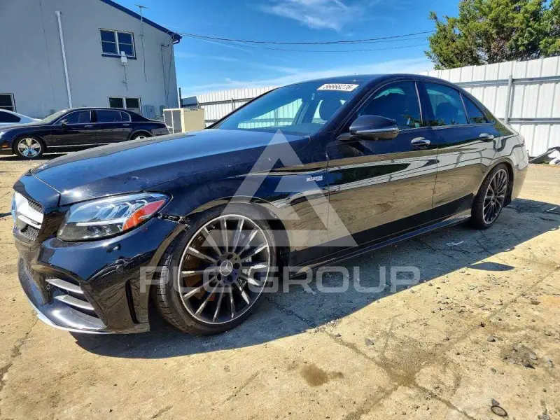 2020 Mercedes Benz C-Class фото