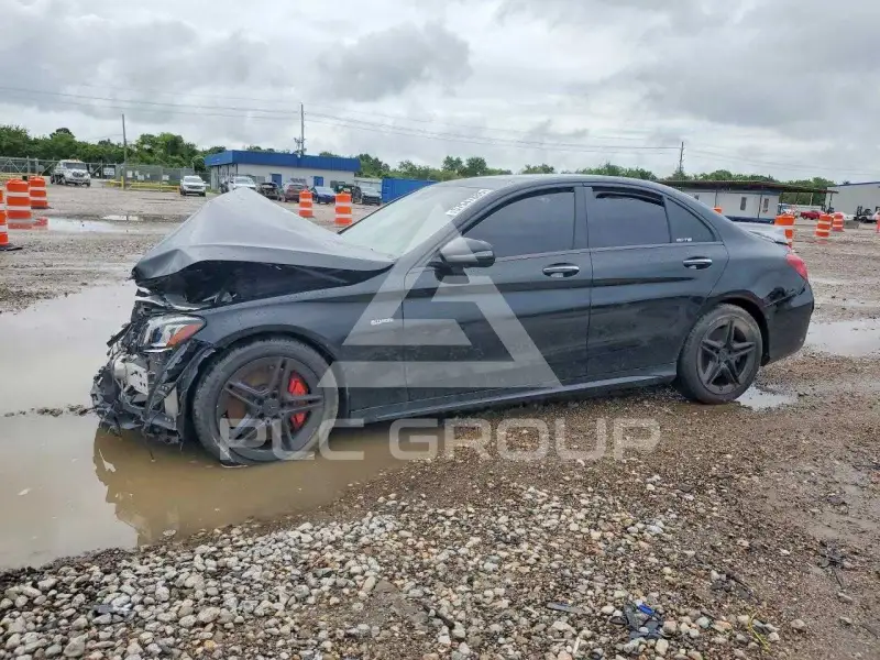 2020 Mercedes Benz C-Class photo