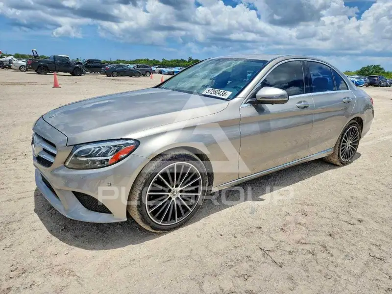 2020 Mercedes Benz C-Class фото