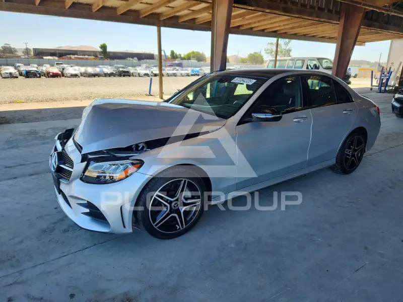 2020 Mercedes Benz C-Class фото