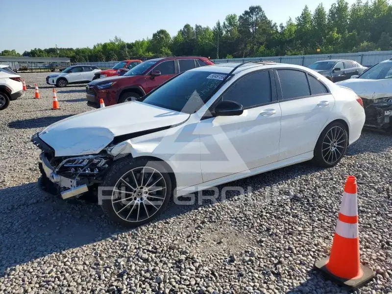 2020 Mercedes Benz C-Class фото