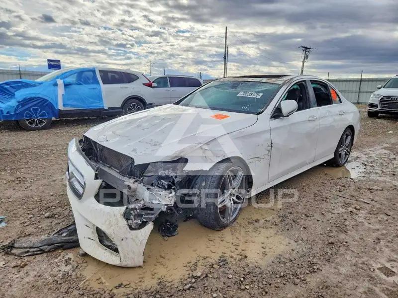2020 Mercedes Benz E-Class фото