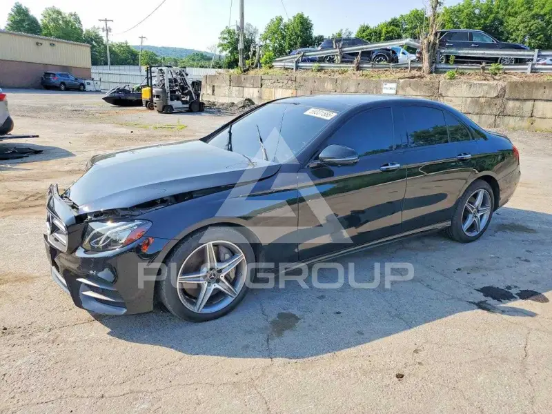 2020 Mercedes Benz E-Class фото
