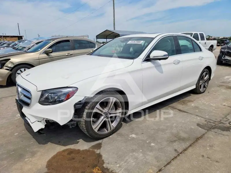 2020 Mercedes Benz E-Class фото