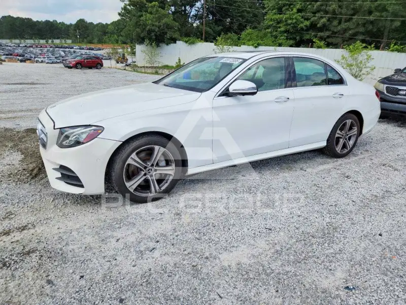 2020 Mercedes Benz E-Class фото