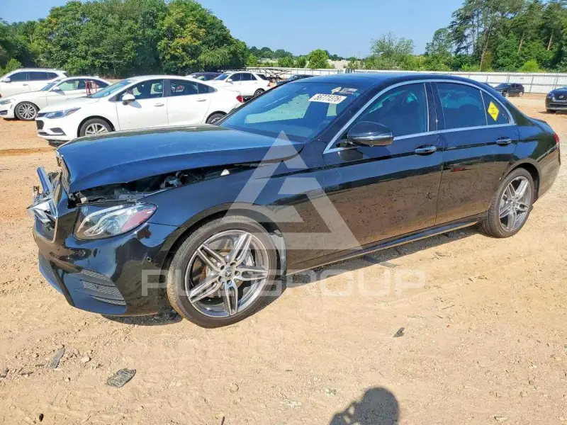 2020 Mercedes Benz E-Class фото
