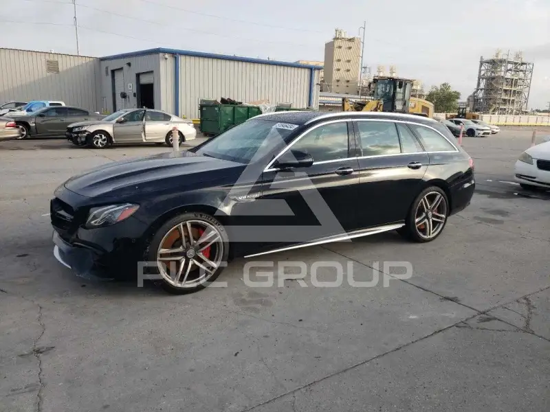 2020 Mercedes Benz E-Class фото