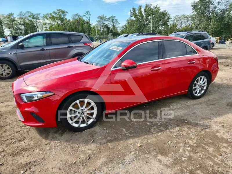 2020 Mercedes Benz A фото