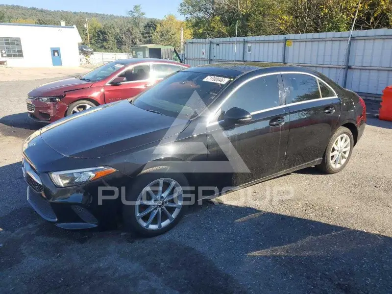 2020 Mercedes Benz A фото