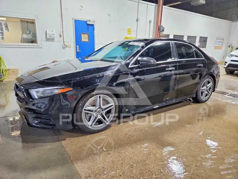 2020 Mercedes Benz A фото