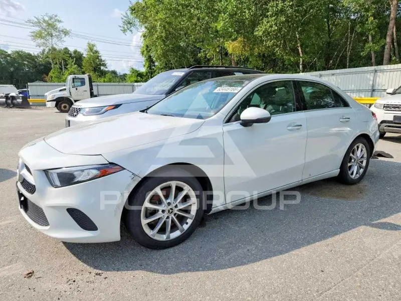 2020 Mercedes Benz A фото