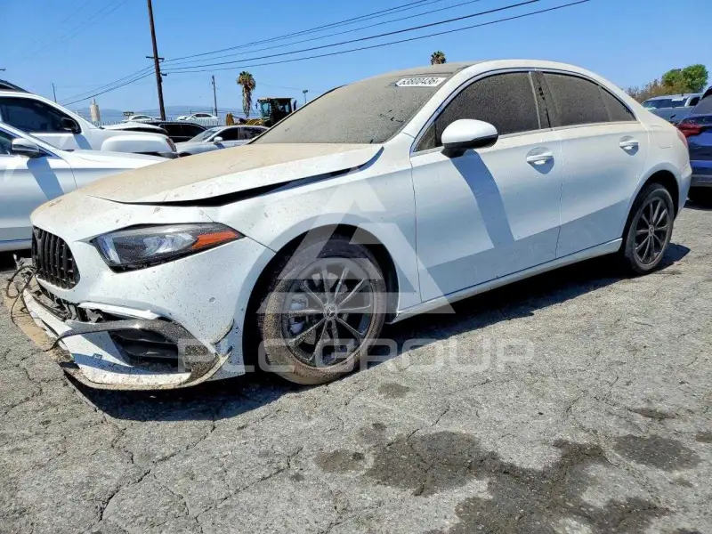 2020 Mercedes Benz A фото