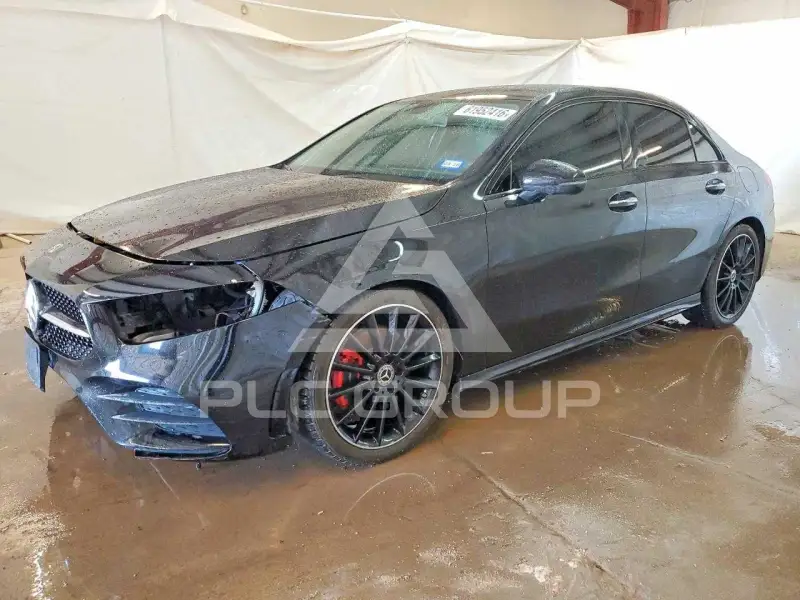 2020 Mercedes Benz A фото