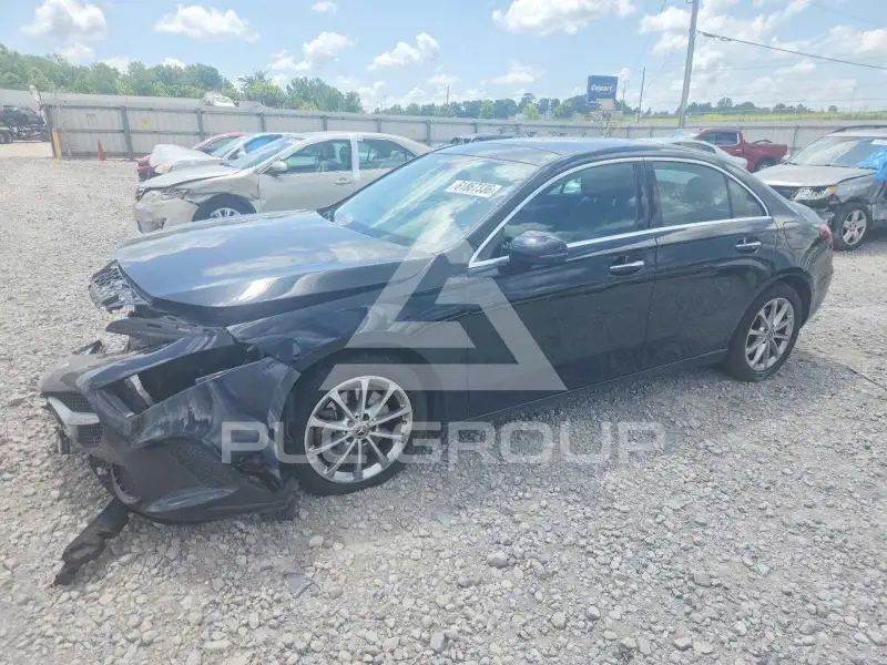 2020 Mercedes Benz A фото