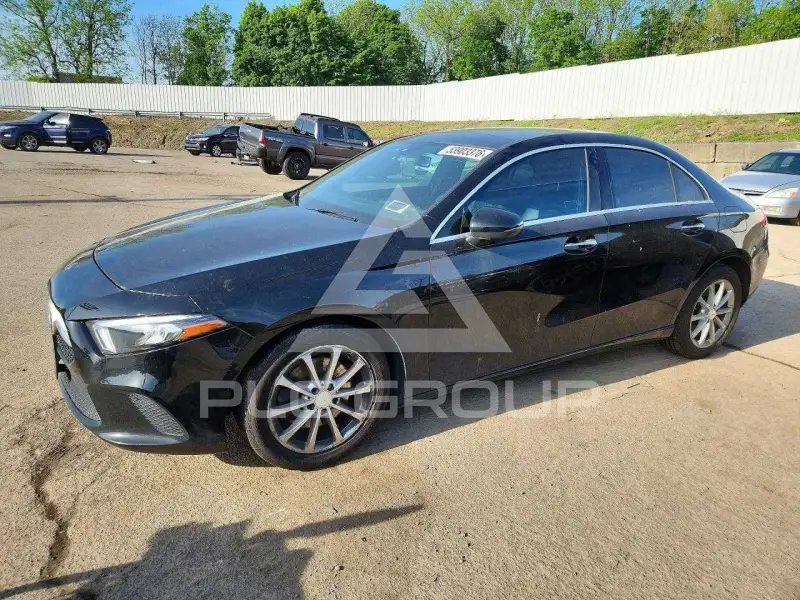 2020 Mercedes Benz A фото
