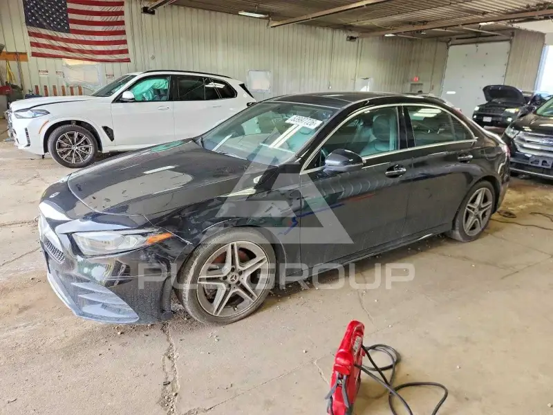 2020 Mercedes Benz A фото
