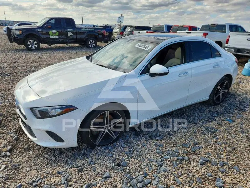 2020 Mercedes Benz A фото