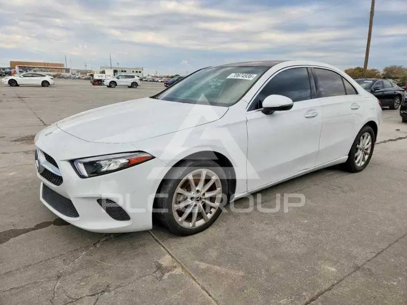 2020 Mercedes Benz A photo