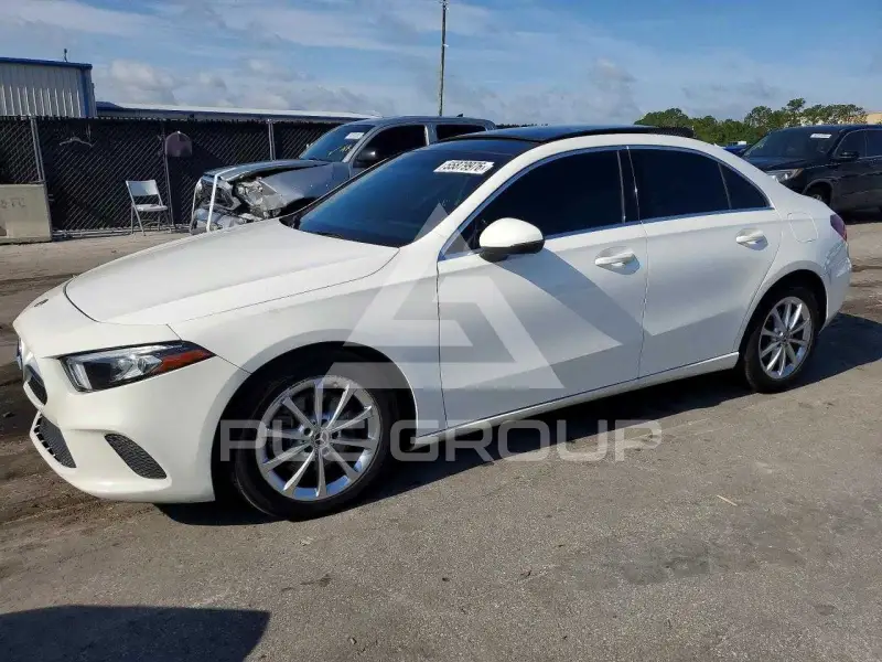 2020 Mercedes Benz A photo