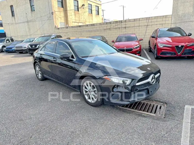 2020 Mercedes Benz A фото