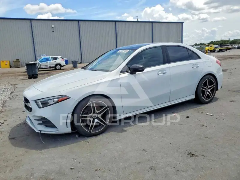 2020 Mercedes Benz A фото