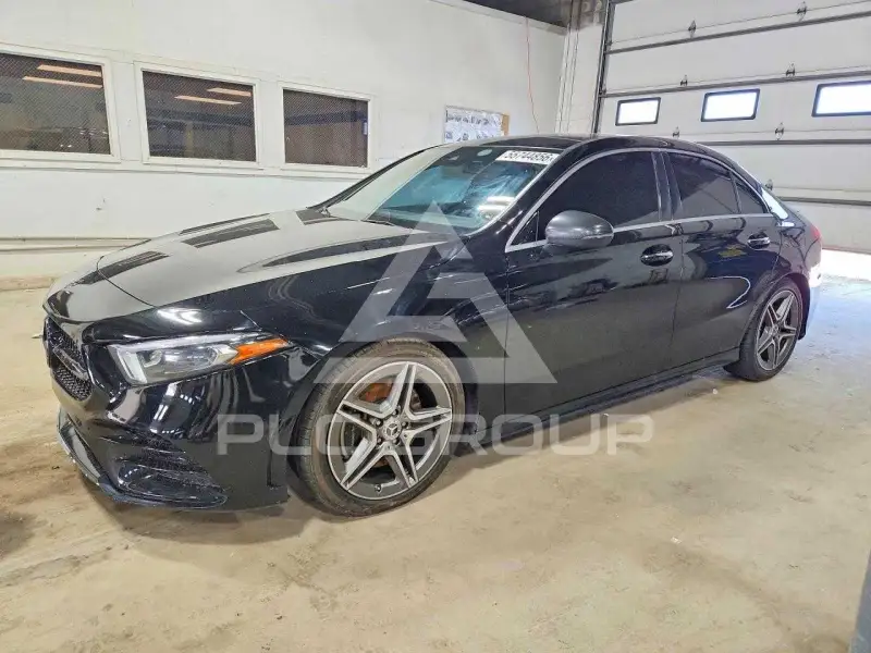2020 Mercedes Benz A фото