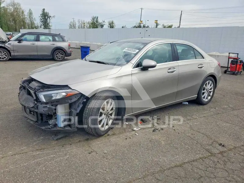 2020 Mercedes Benz A фото