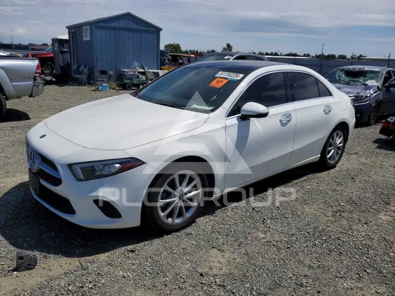 2020 Mercedes Benz A фото