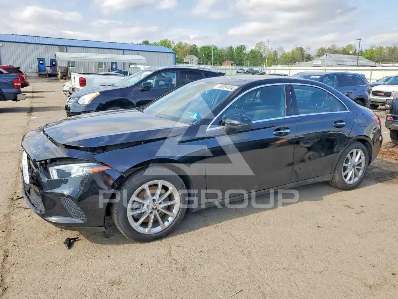 2020 Mercedes Benz A фото