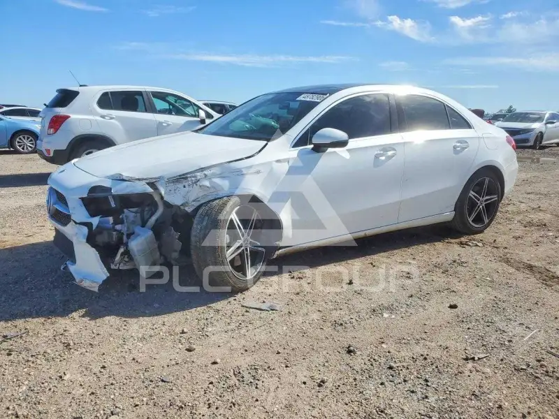 2020 Mercedes Benz A photo