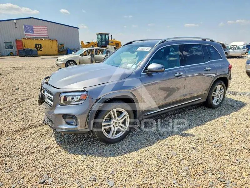 2020 Mercedes Benz GLB фото
