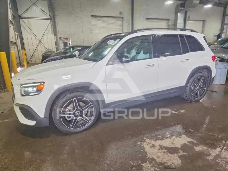 2020 Mercedes Benz GLB фото