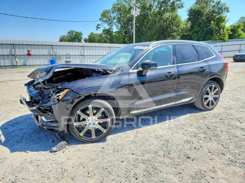 2020 Volvo XC60 photo