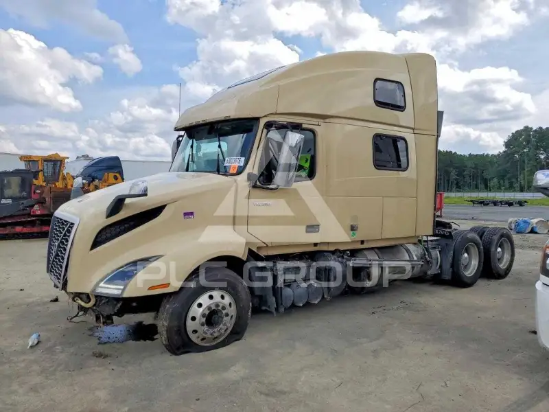 2020 Volvo VNL фото