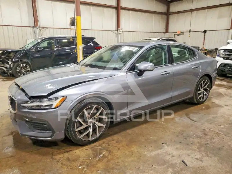 2020 Volvo S60 photo