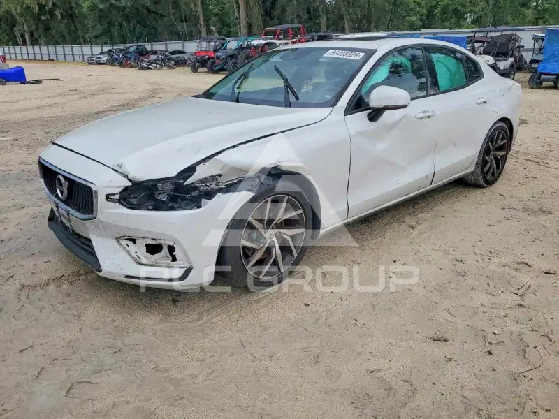 2020 Volvo S60 фото