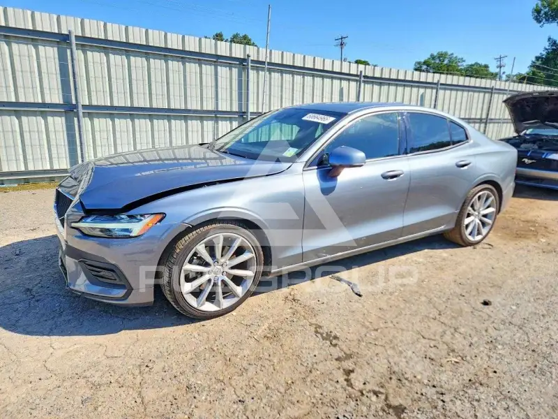 2020 Volvo S60 фото