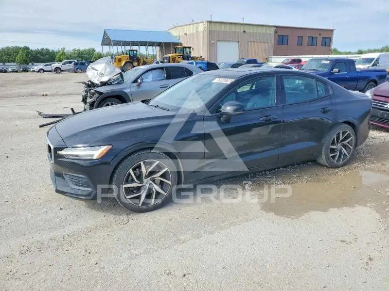 2020 Volvo S60 фото